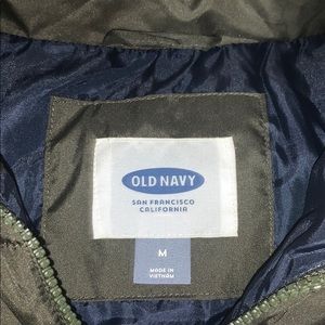 Men’s “Old Navy” Olive Green Puffer Vest